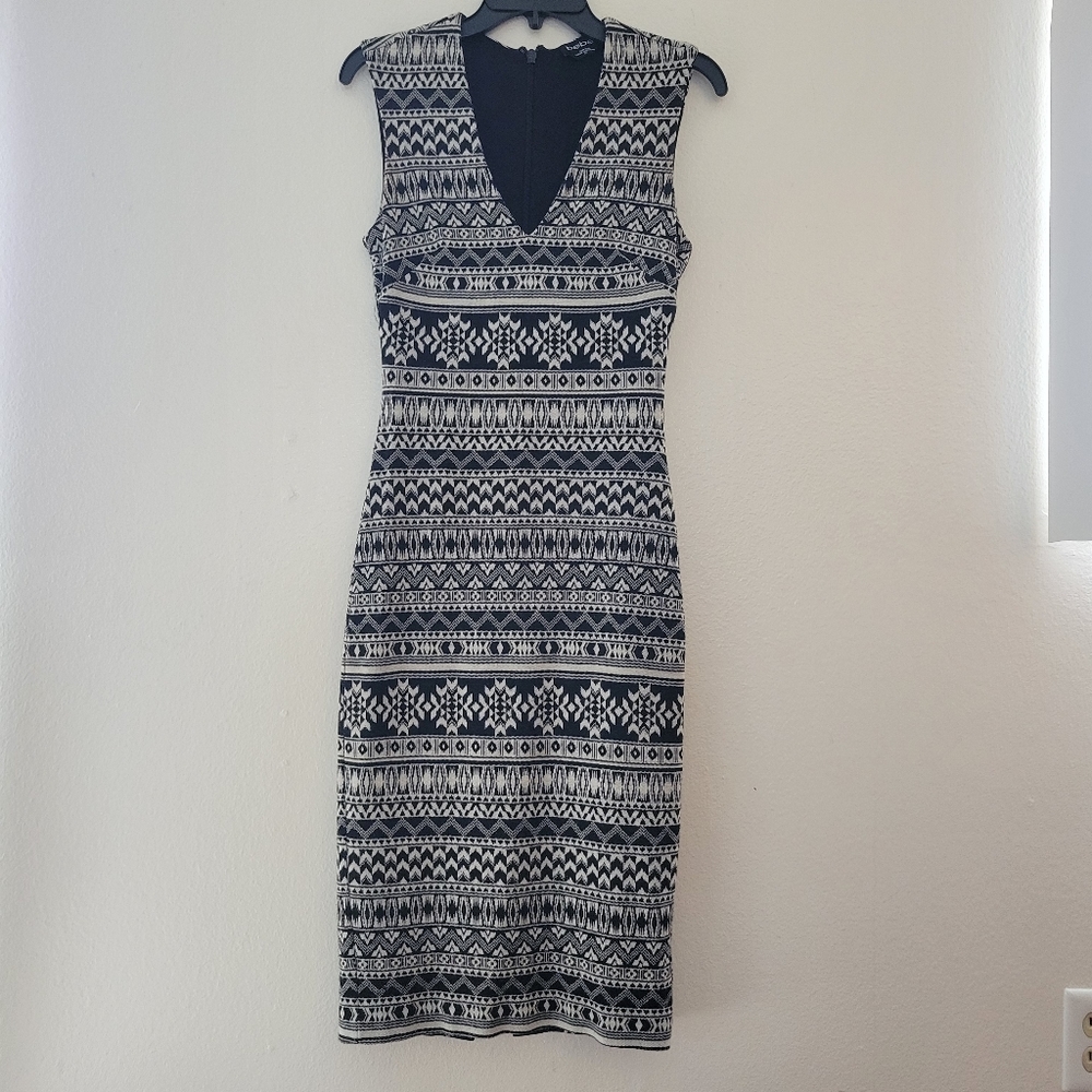BEBE Dress Size S‎ Black and White Fitted Bodycon Stretch